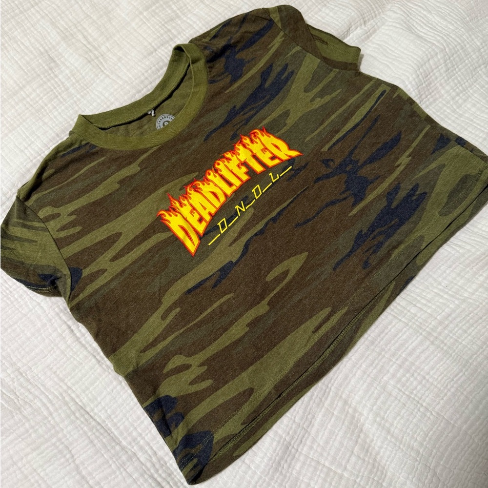 Doughnut & Deadlifts crop tee medium
